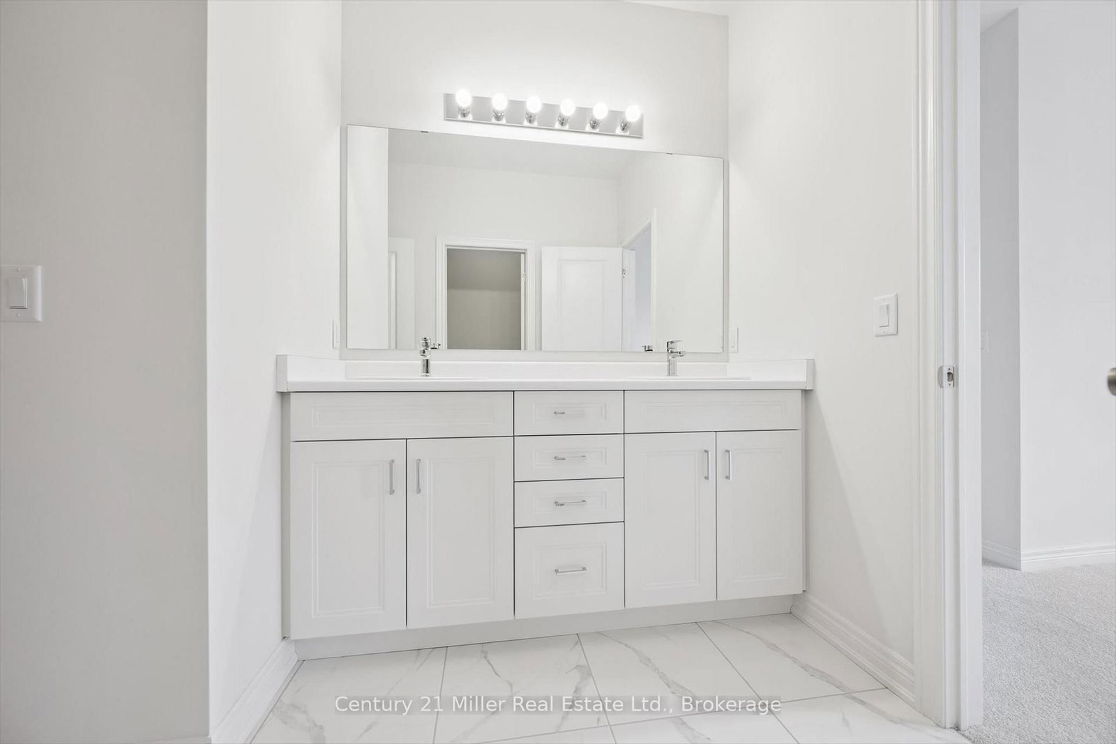 3262 Millicent Avenue • Oakville, ON photo 32