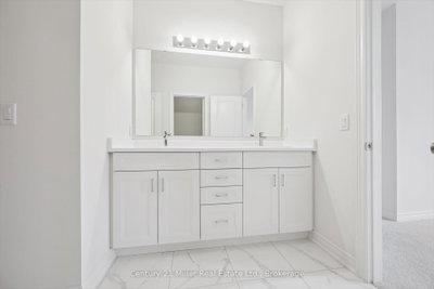 3262 Millicent Oakville,ON L6H 0V8 — Photo 32