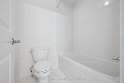 3262 Millicent Oakville,ON L6H 0V8 — Photo 33