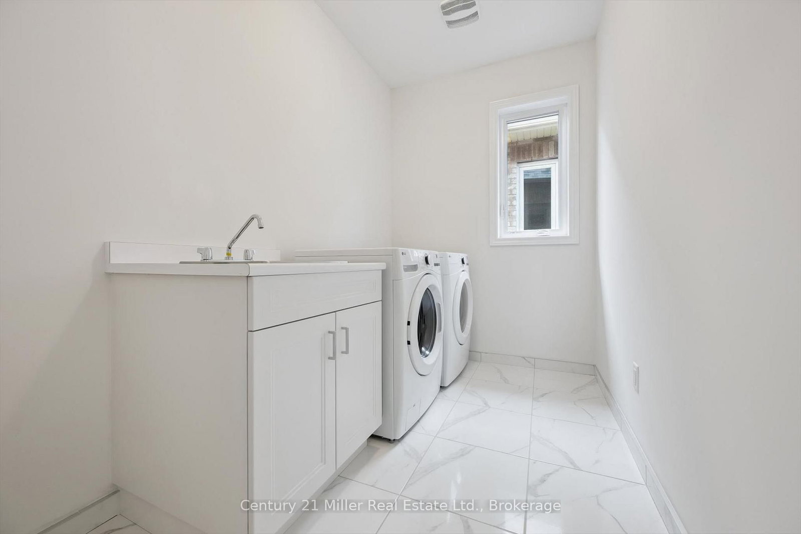 3262 Millicent Avenue • Oakville, ON photo 39