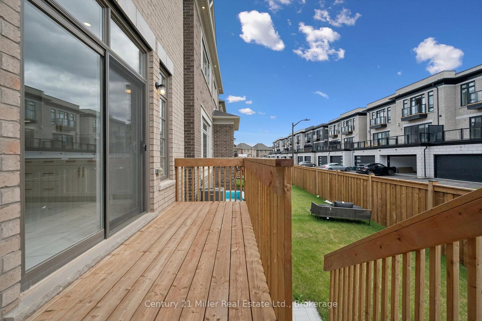 3262 Millicent Avenue • Oakville, ON photo 41