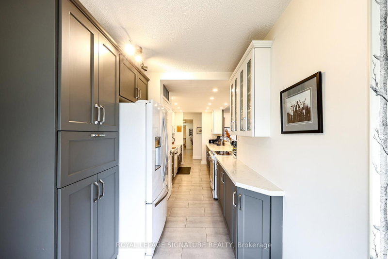 1300 Bloor Mississauga,ON L4Y 3Z2 — Photo 11