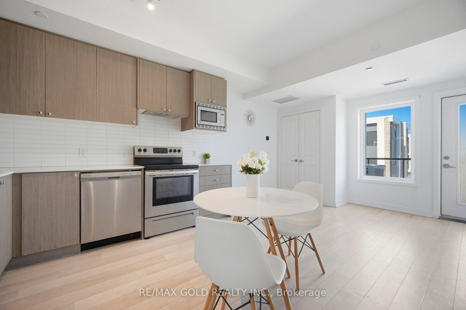 155 Downsview Park Boulevard • #204 • Toronto, ON photo 10