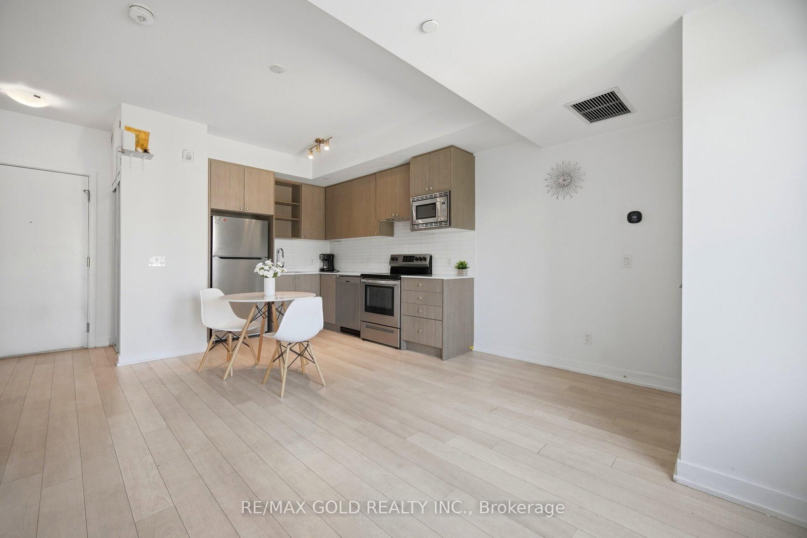 155 Downsview Park Boulevard • #204 • Toronto, ON photo 14