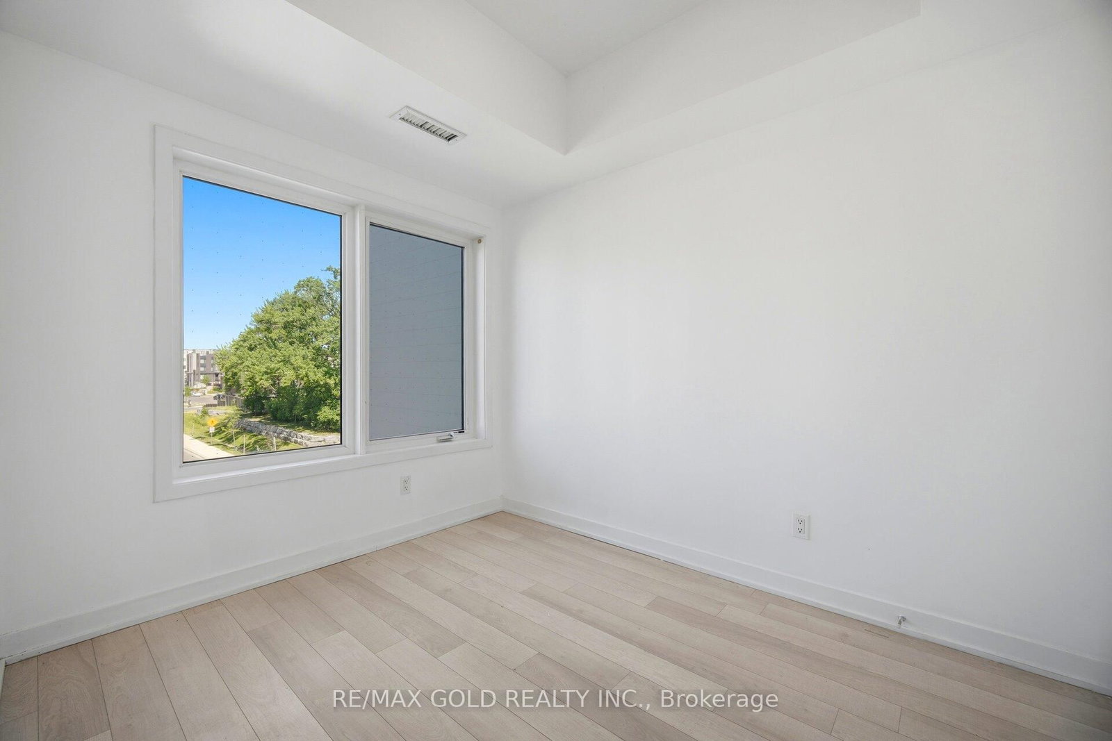 155 Downsview Park Boulevard • #204 • Toronto, ON photo 16