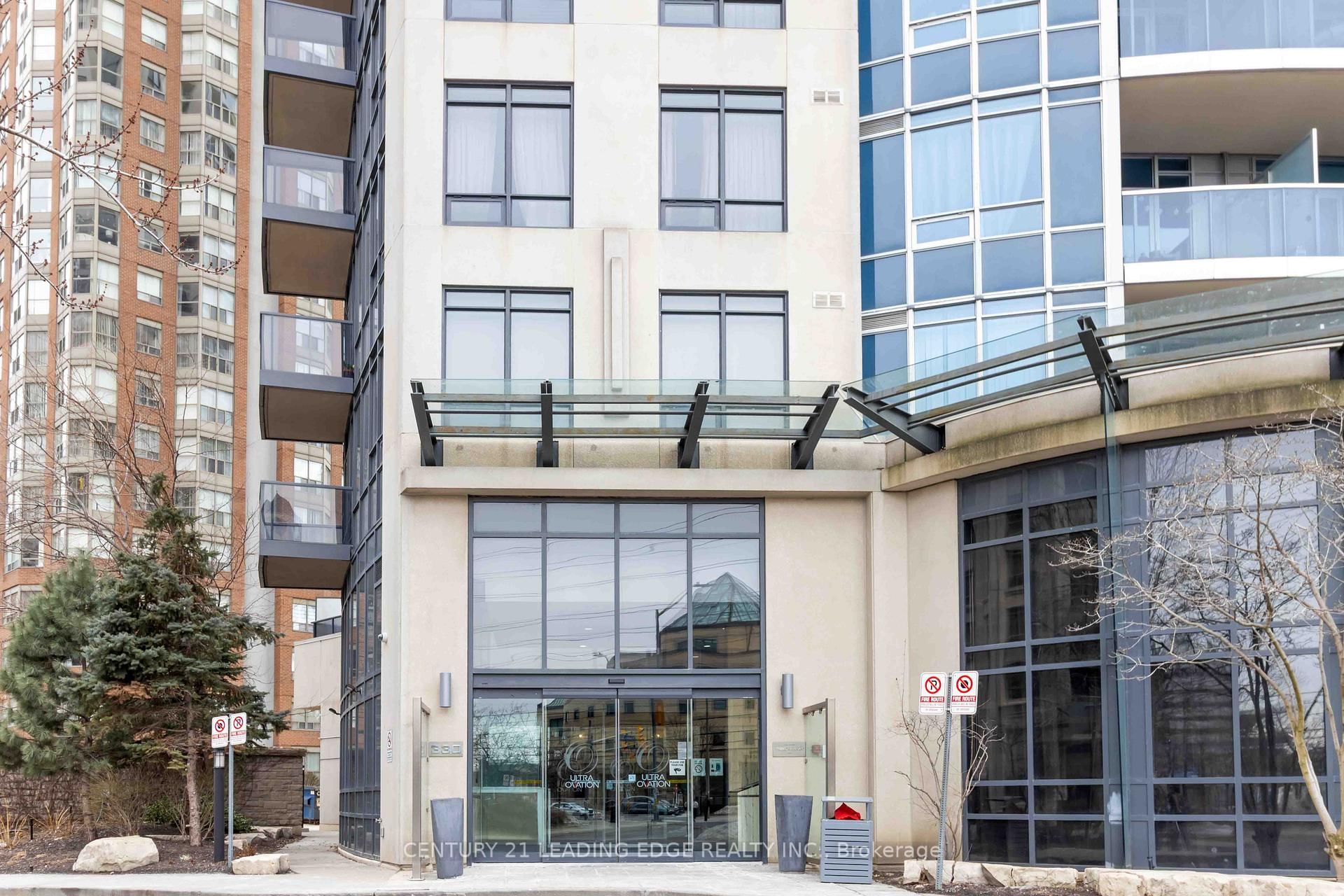 330 BURNHAMTHORPE Road W, Unit 806