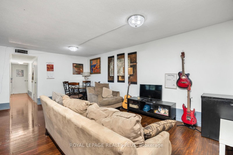 2323 Confederation Mississauga,ON L5B 1R6 — Photo 11