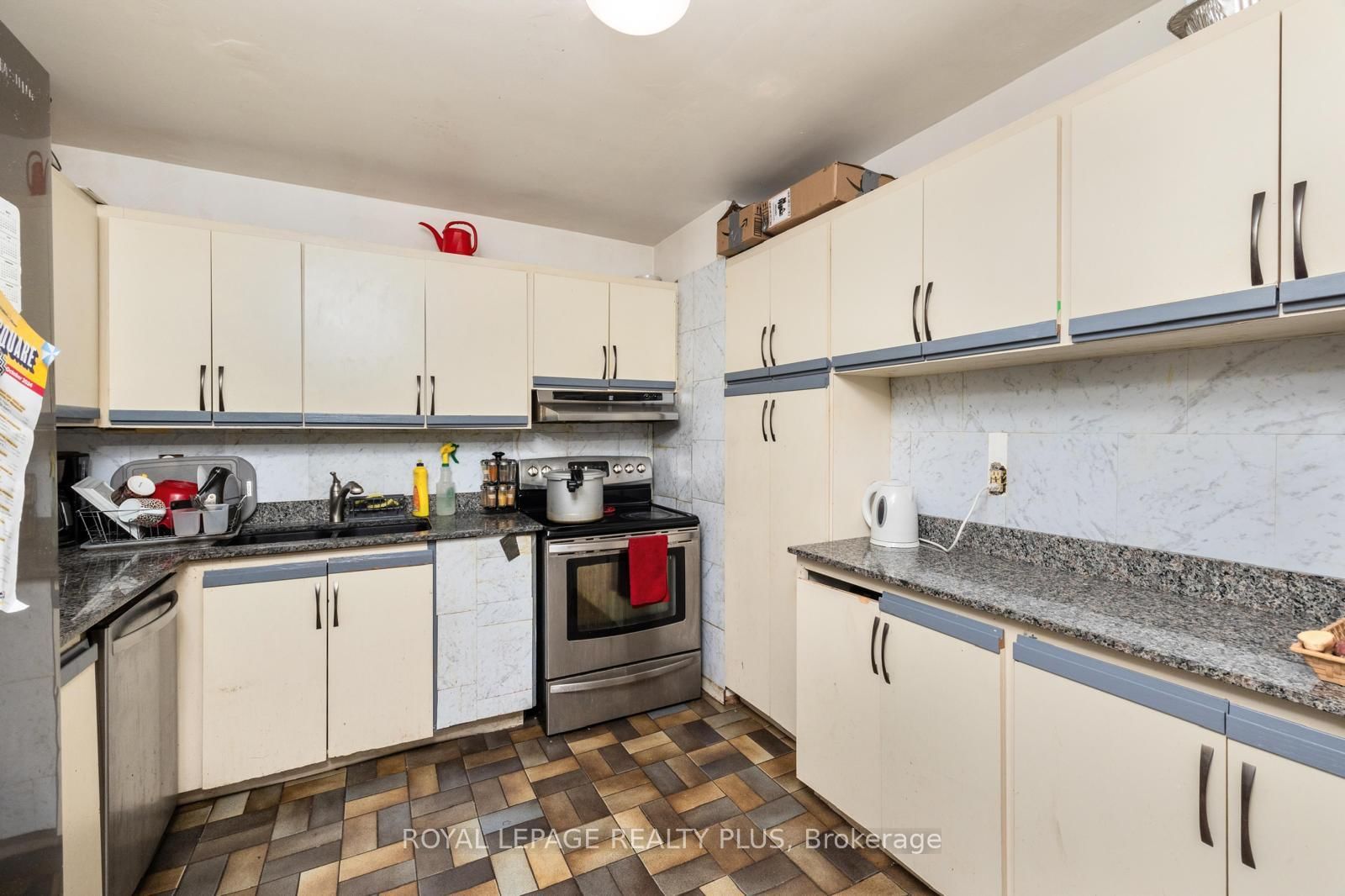 2323 Confederation Mississauga,ON L5B 1R6 — Photo 8