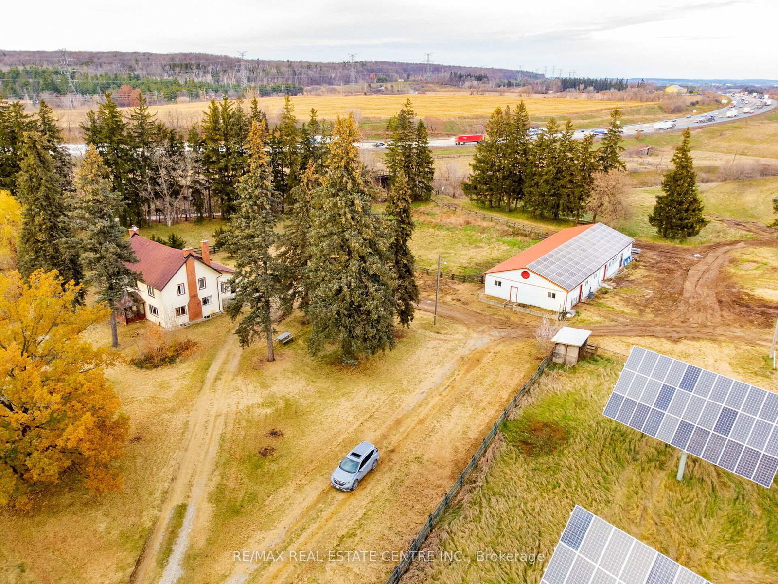 8681 Canyon Road • Milton, ON photo 42
