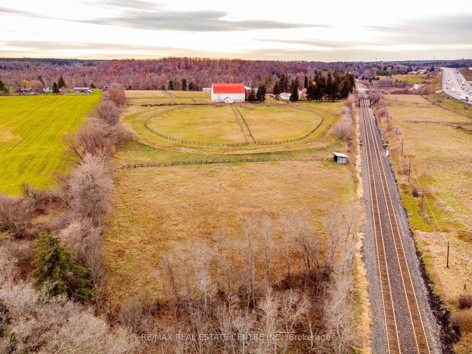 8681 Canyon Road • Milton, ON photo 45