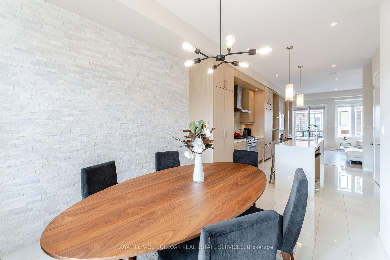 467 Nautical Boulevard • Oakville, ON photo 6