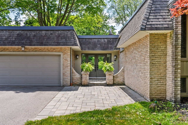 166 Castle Crescent