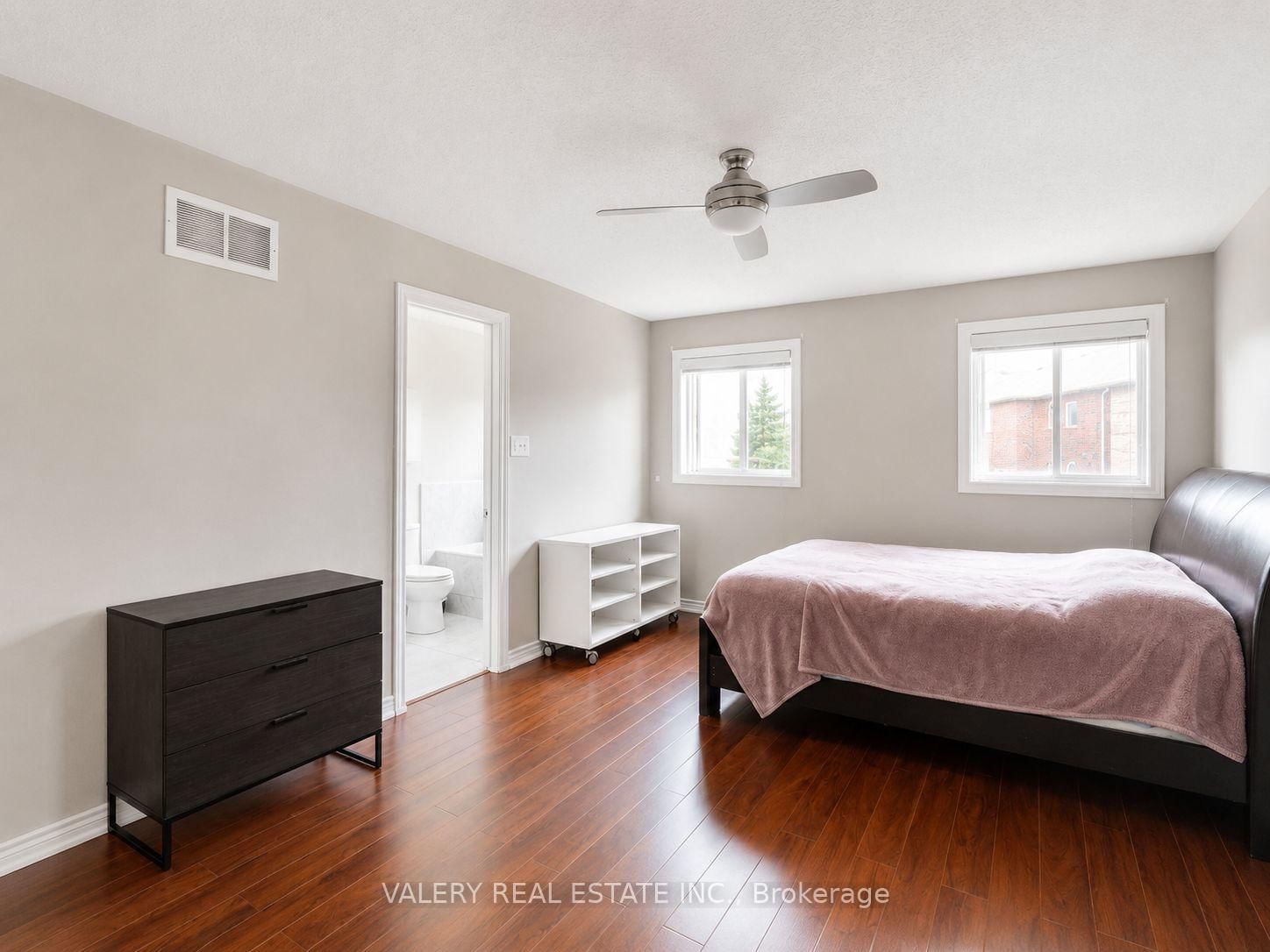 15 Silktop Trail • Brampton, ON photo 13
