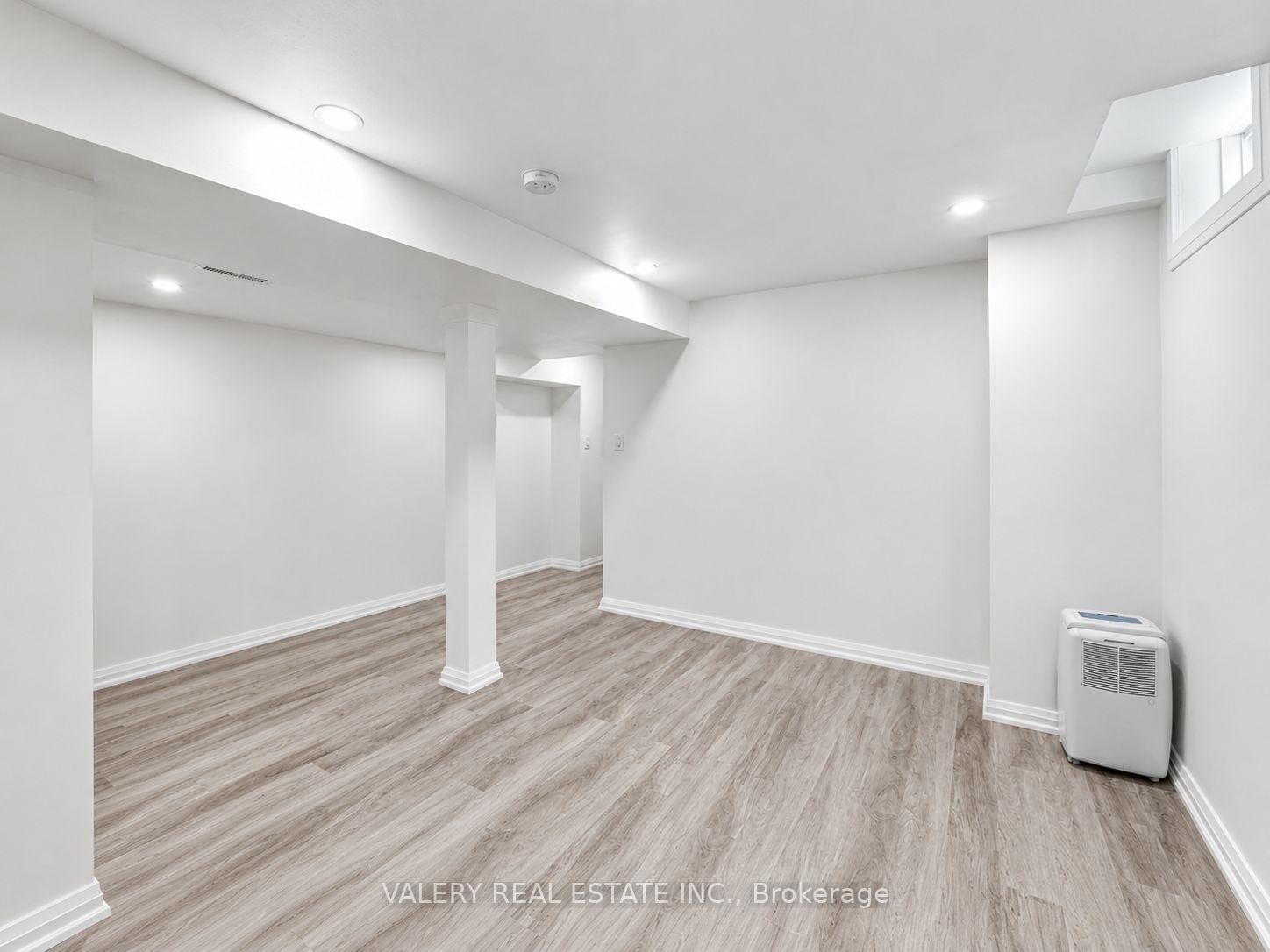 15 Silktop Trail • Brampton, ON photo 22