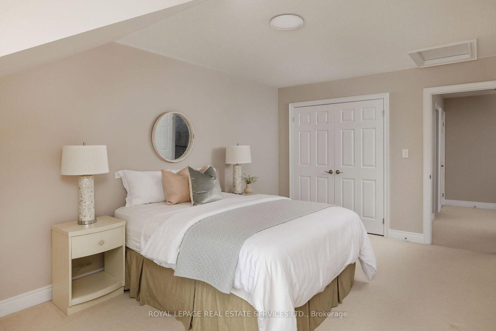 3353 Liptay Avenue • #26 • Oakville, ON photo 32