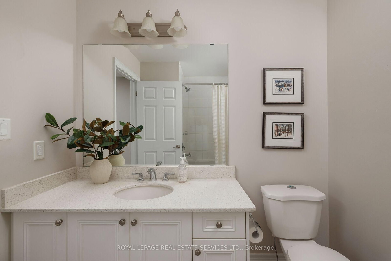 3353 Liptay Avenue • #26 • Oakville, ON photo 33