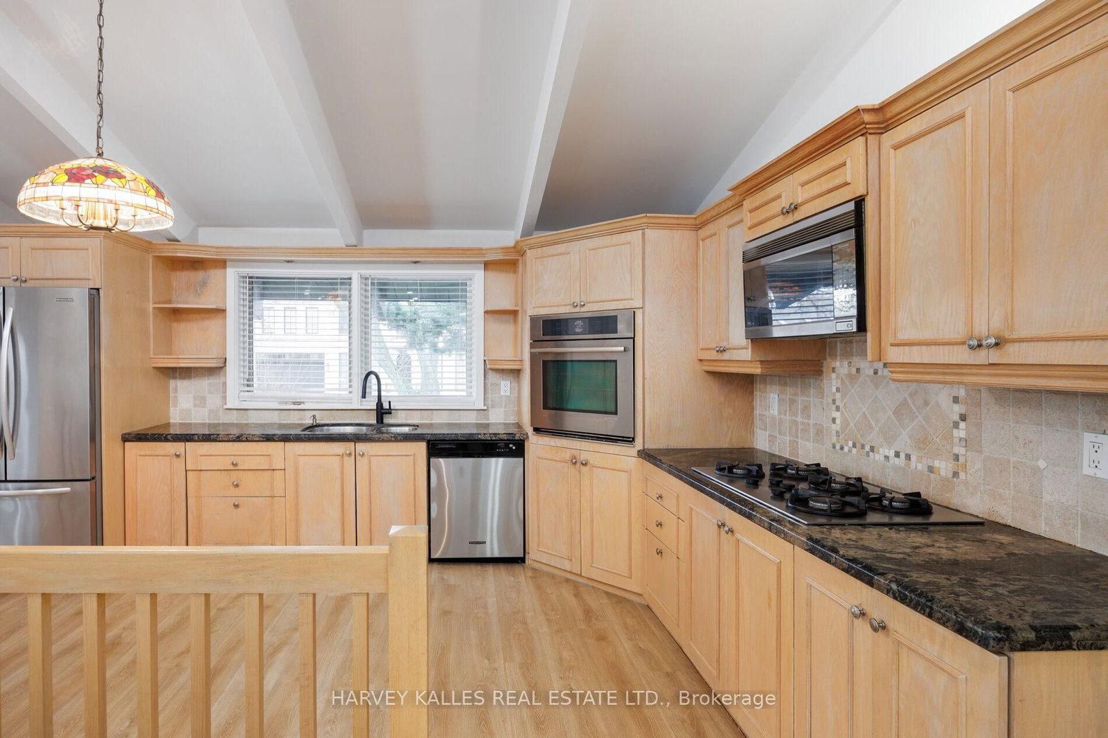 19 Blair Athol Crescent • Toronto, ON photo 12
