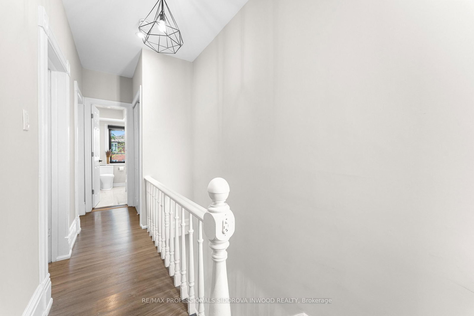 209 Maria Street • Toronto, ON photo 19
