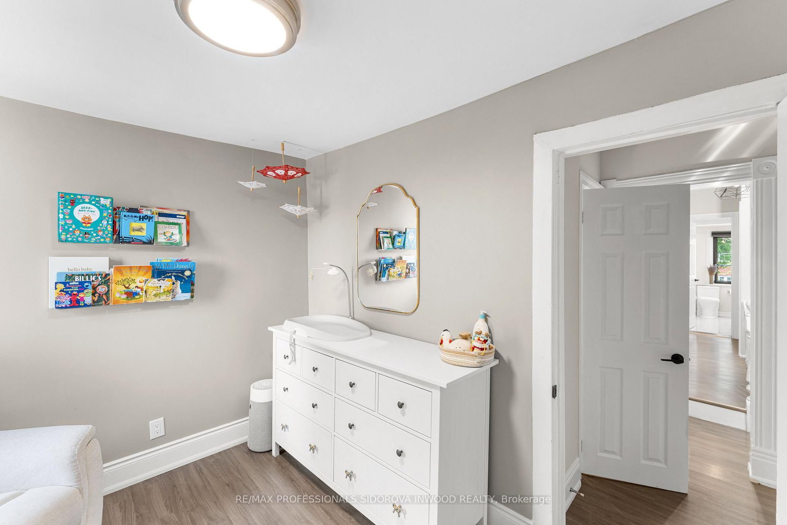 209 Maria Street • Toronto, ON photo 21