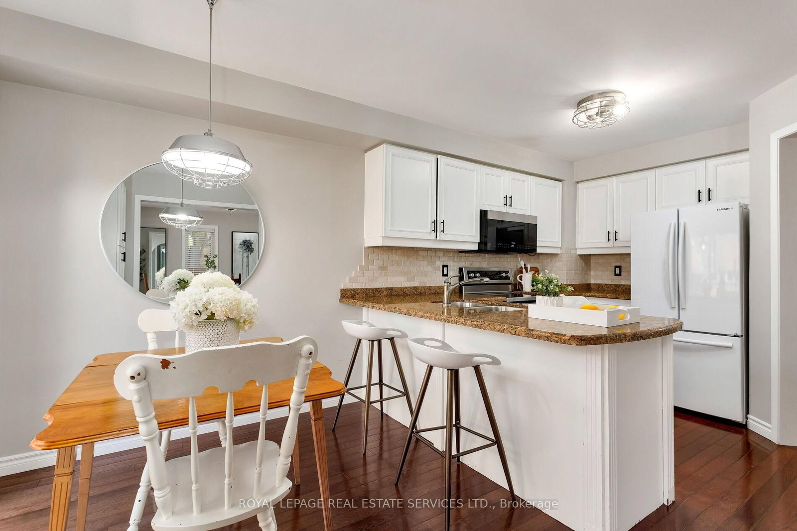 2006 Glenada Crescent • #7 • Oakville, ON photo 18