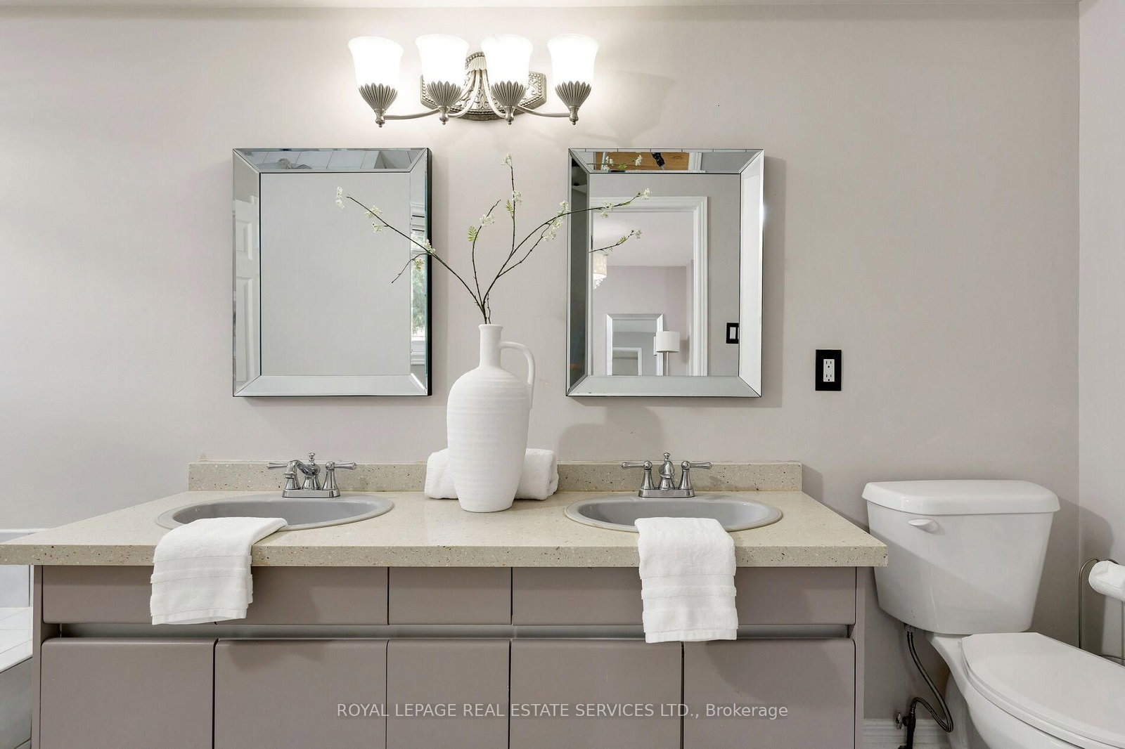 2006 Glenada Crescent • #7 • Oakville, ON photo 29