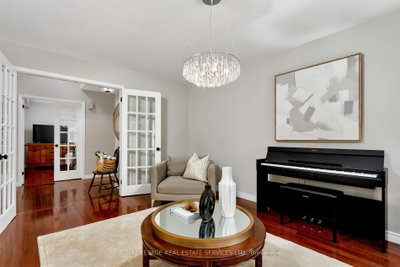 2006 Glenada Crescent • #7 • Oakville, ON photo 9