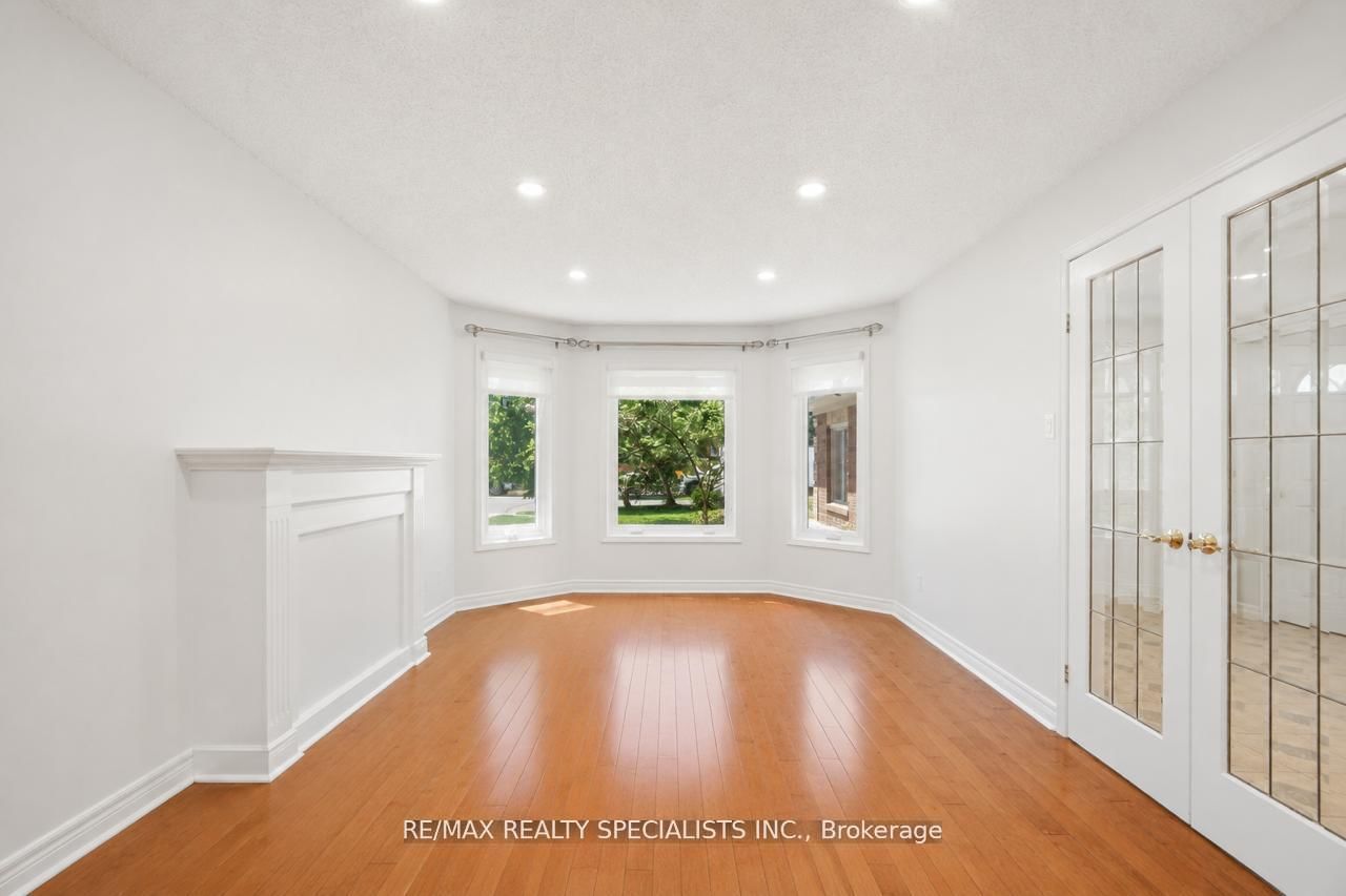 15 Eagleridge Drive, Brampton, ON, photo 5