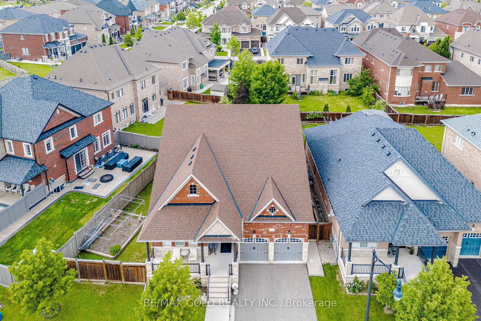 10 Falkland Road • Brampton, ON photo 10