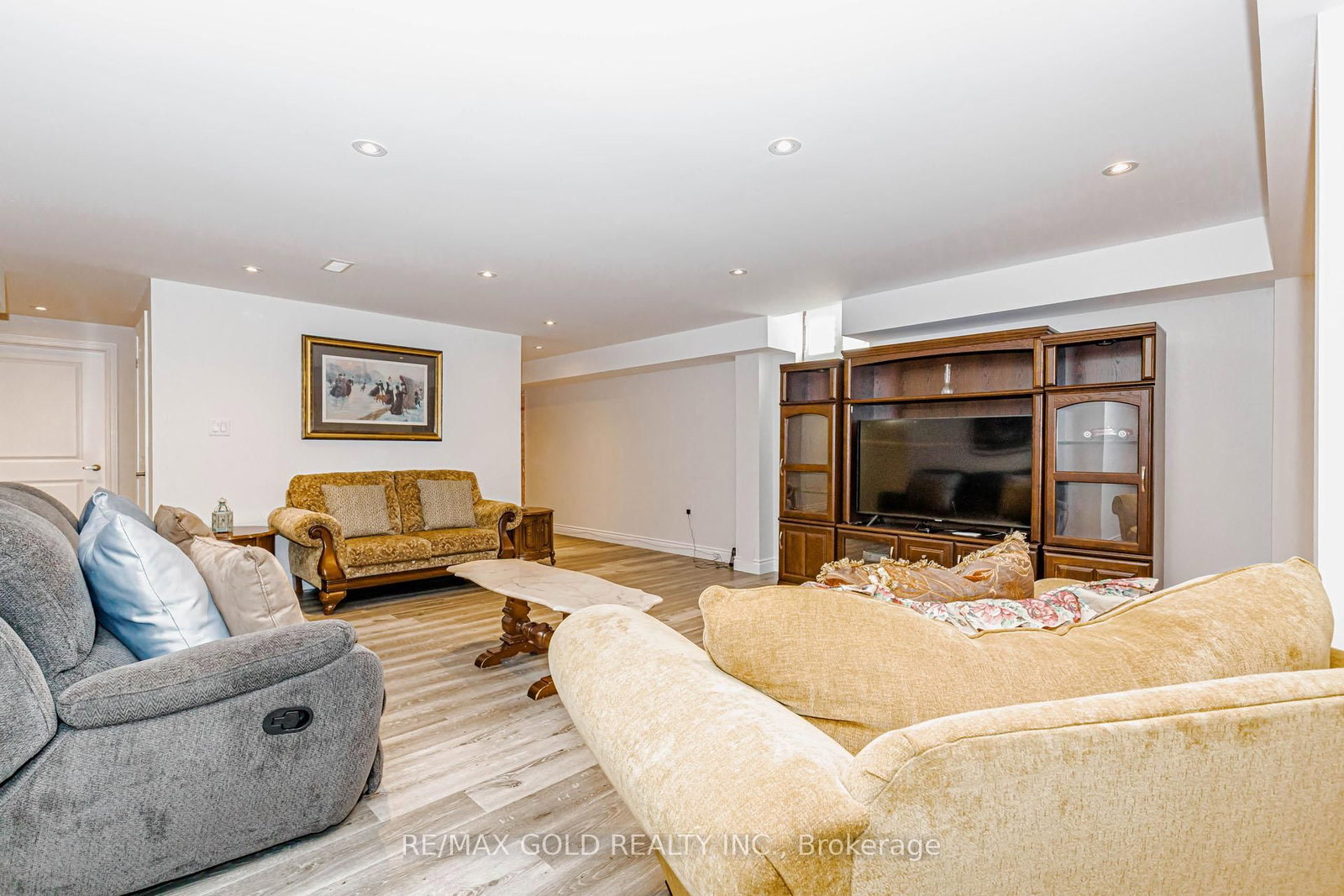 10 Falkland Road • Brampton, ON photo 32
