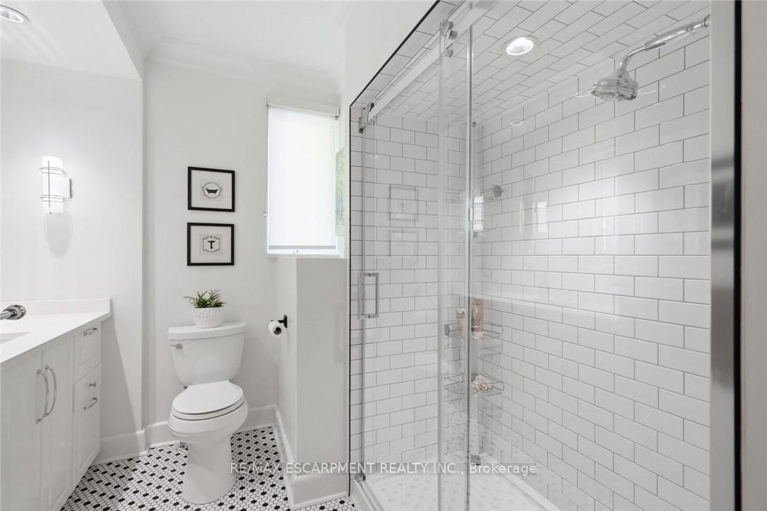 225 St. Paul Street • Burlington, ON photo 16