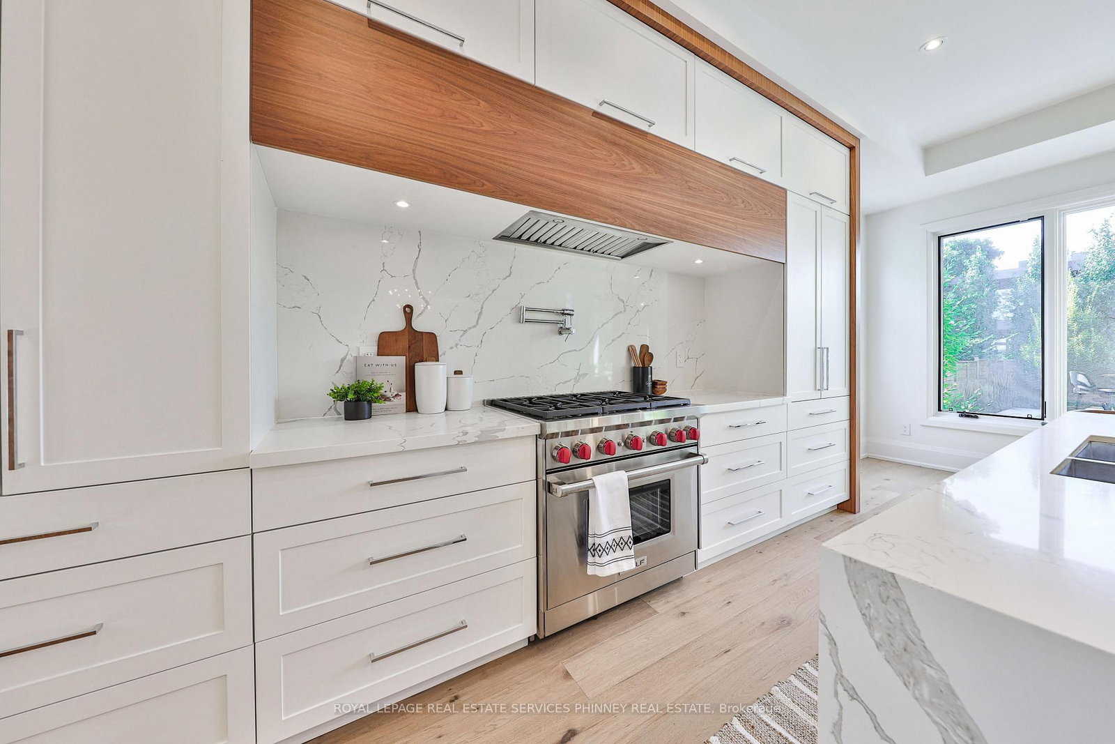 343 Douglas Oakville,ON L6J 3S7 — Photo 8