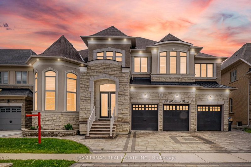 19 Falkland Rd, Brampton, Ontario