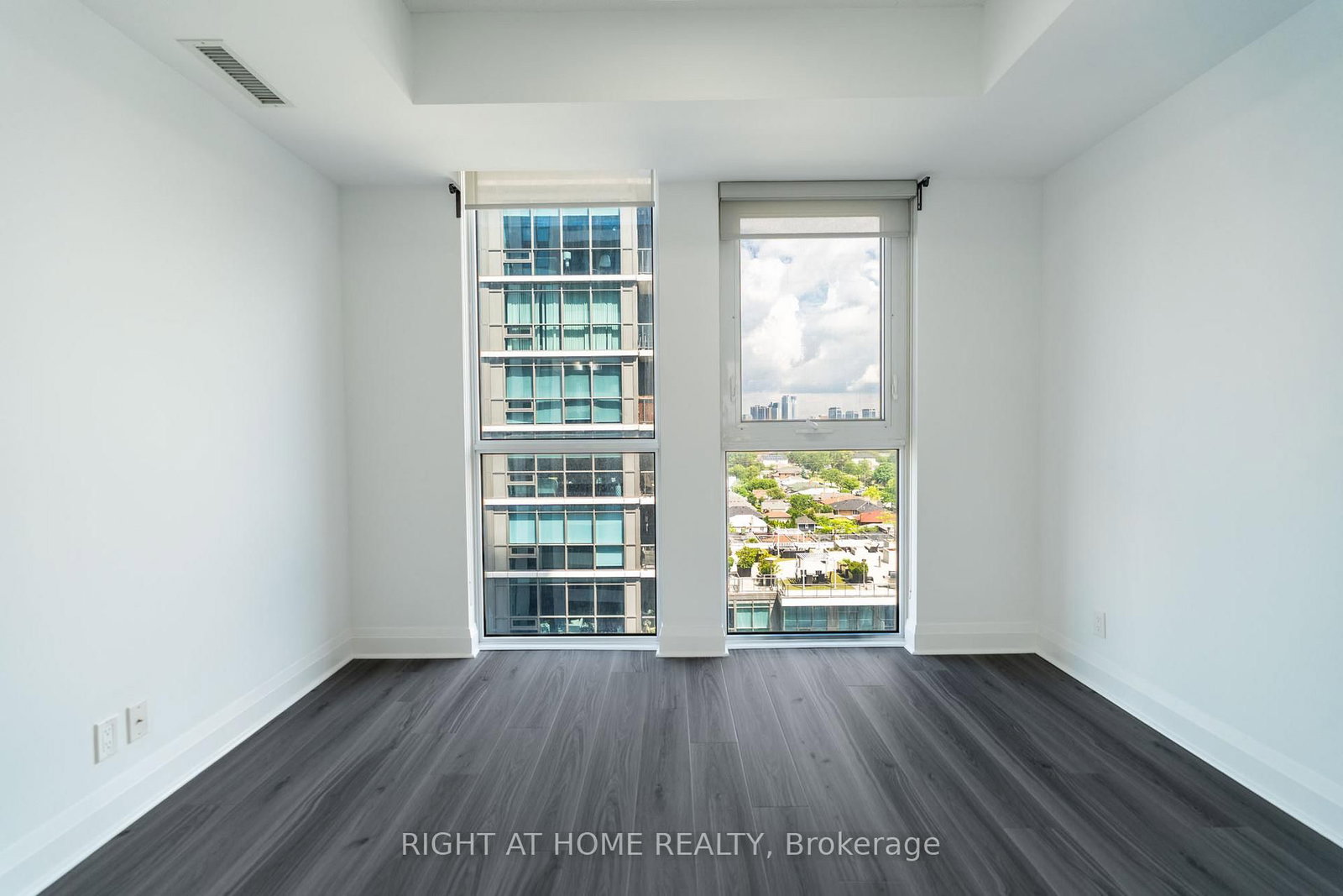 15 Zorra Street • #901 • Toronto, ON photo 19