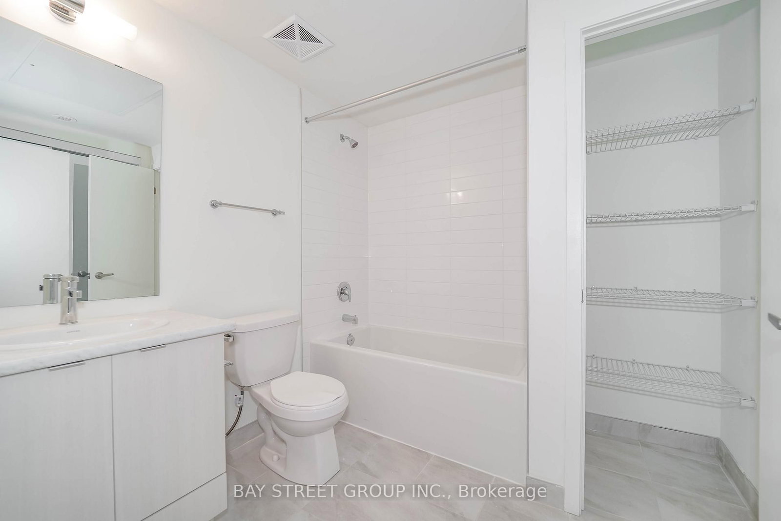 508-165 Canon Jackson Drive, Toronto, ON, photo 4
