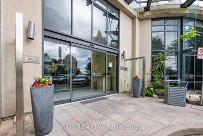Unit 303 — 330 Burnhamthorpe Road W — photo 6