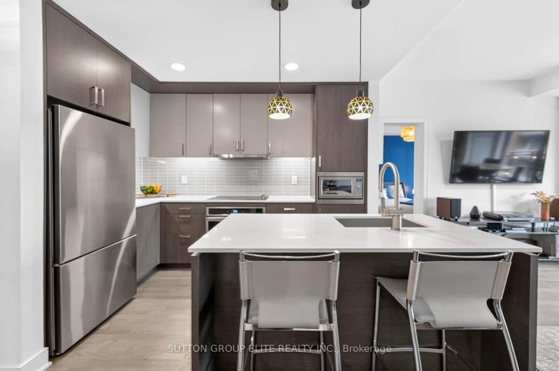 344 - 1575 Lakeshore Road W