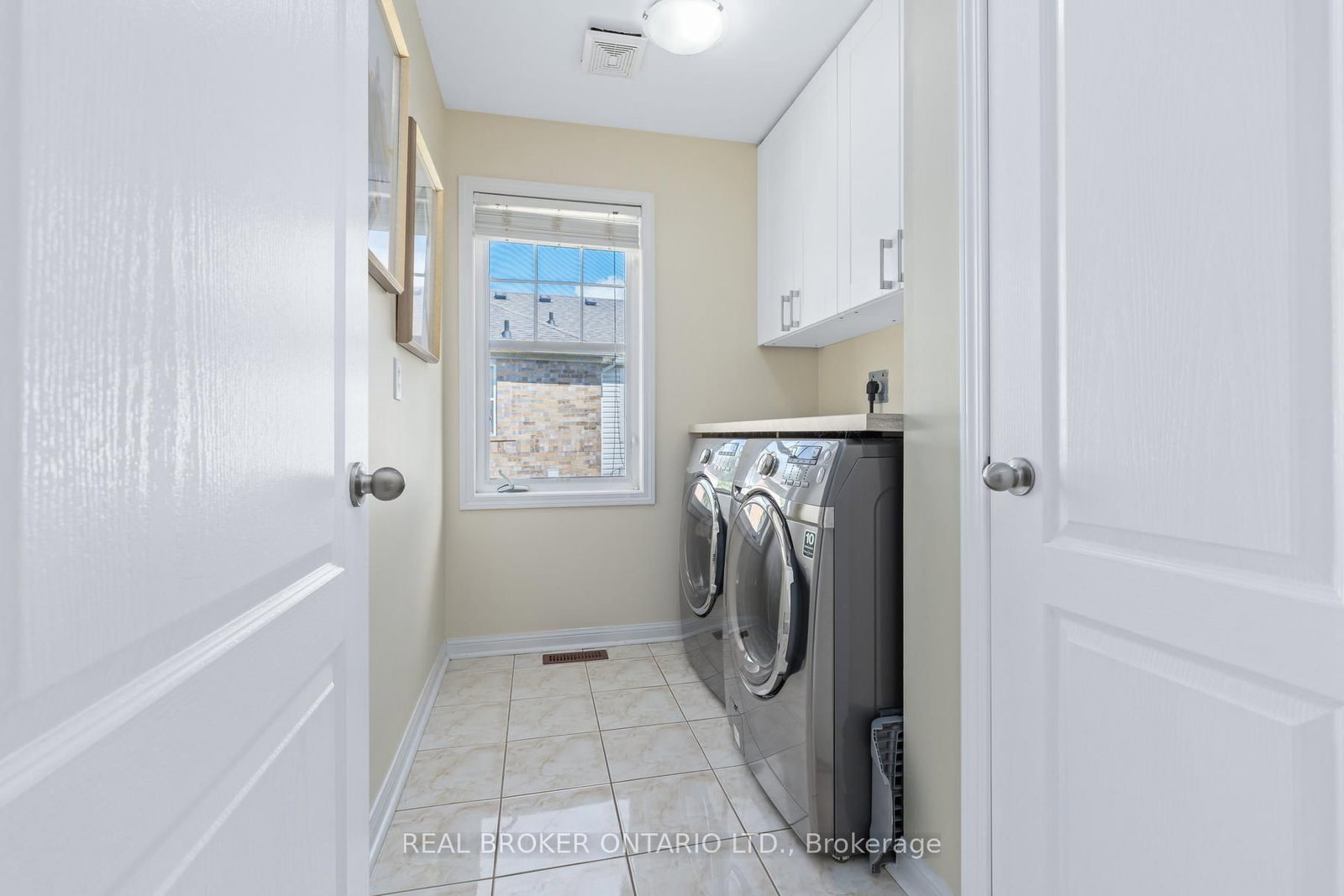 59 Seed house Lane • Halton Hills, ON photo 15
