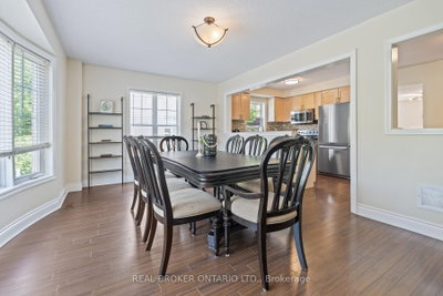 59 Seed house Lane • Halton Hills, ON photo 9