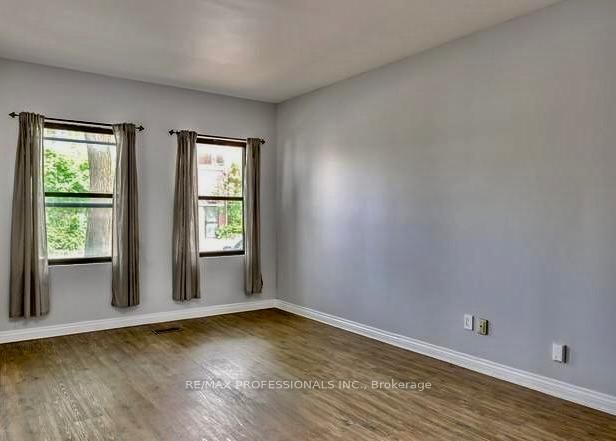 10-12 Snider Avenue • Toronto, ON photo 17