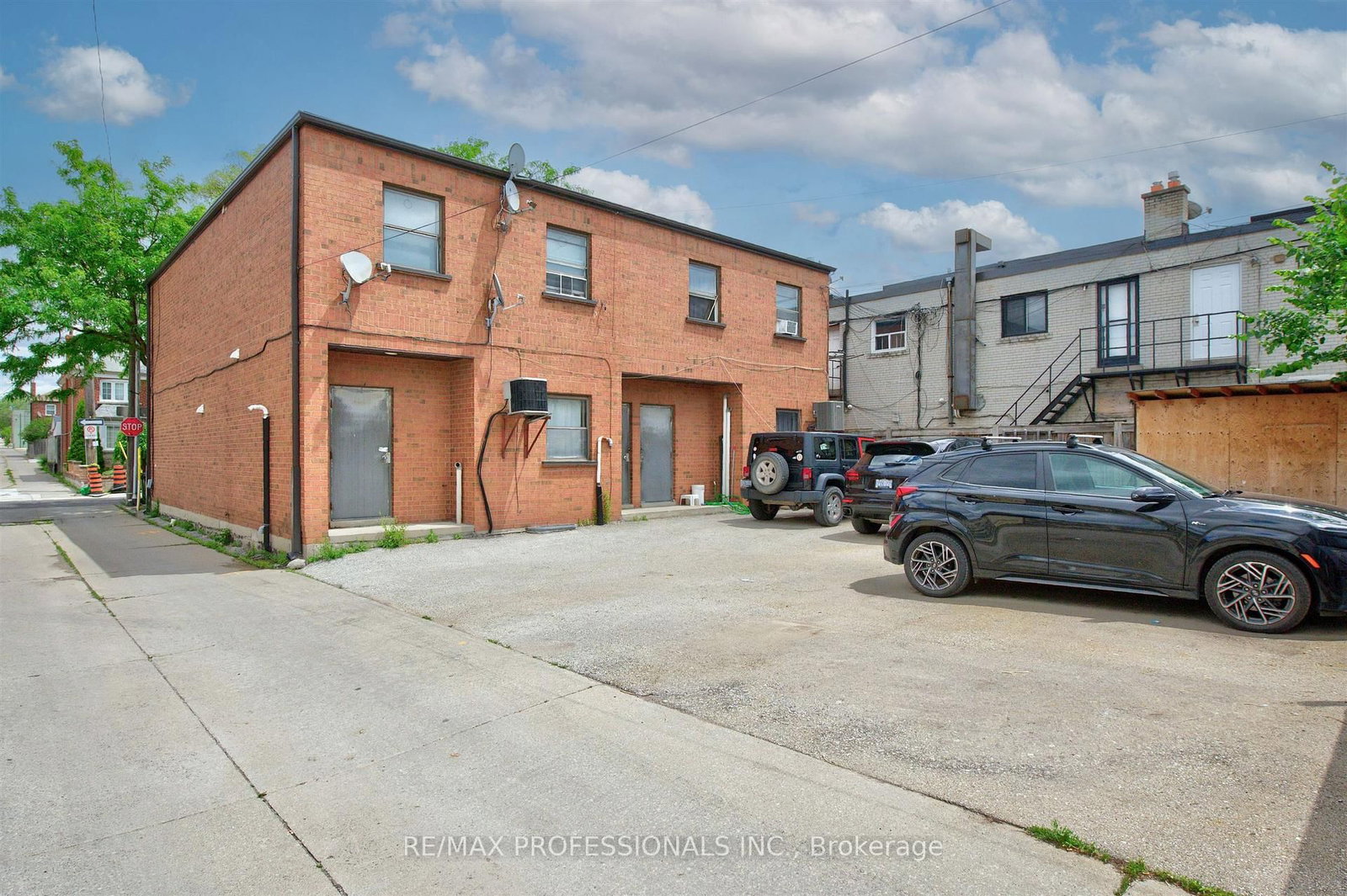 10-12 Snider Avenue • Toronto, ON photo 23