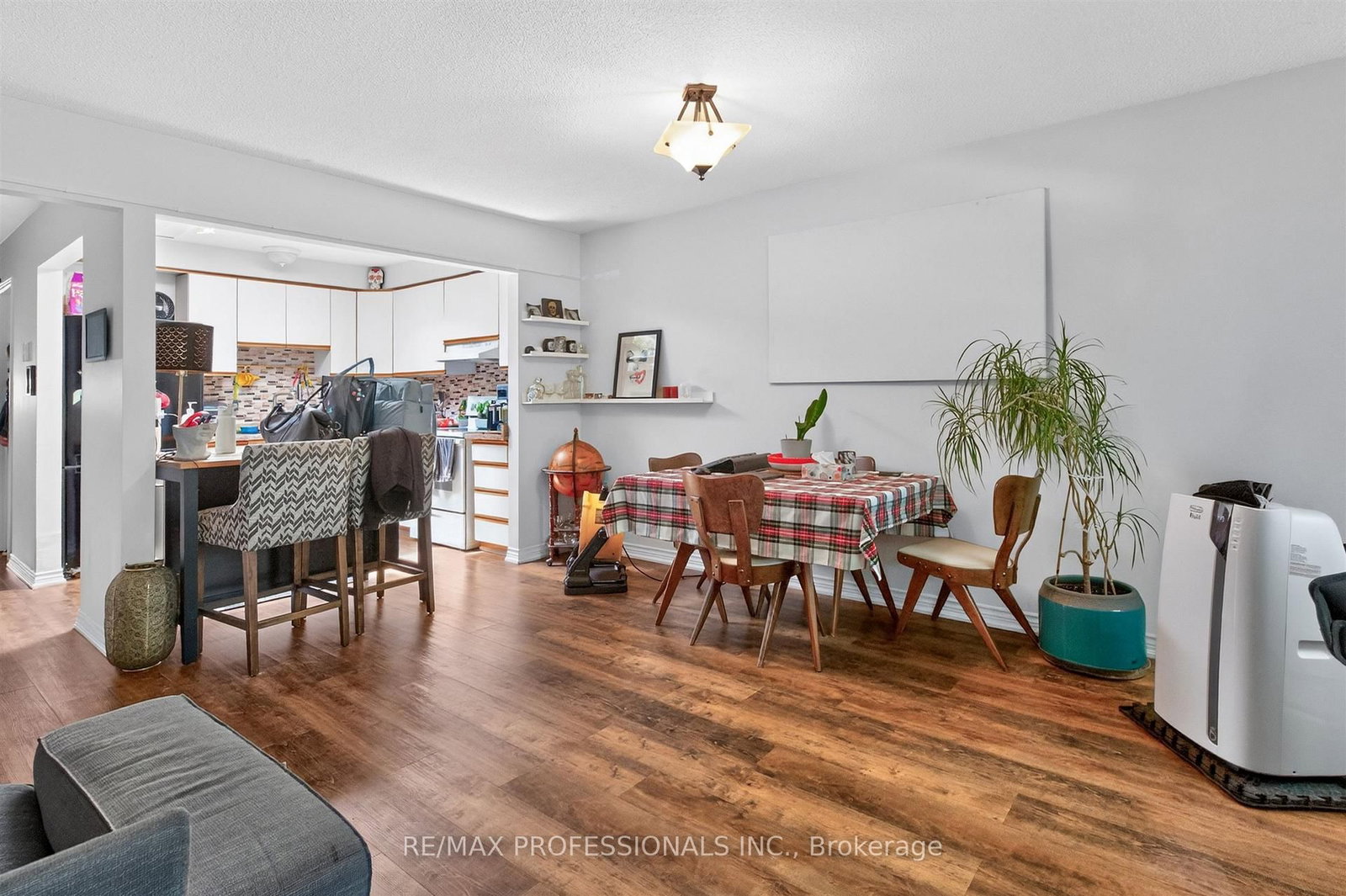 10-12 Snider Avenue • Toronto, ON photo 7