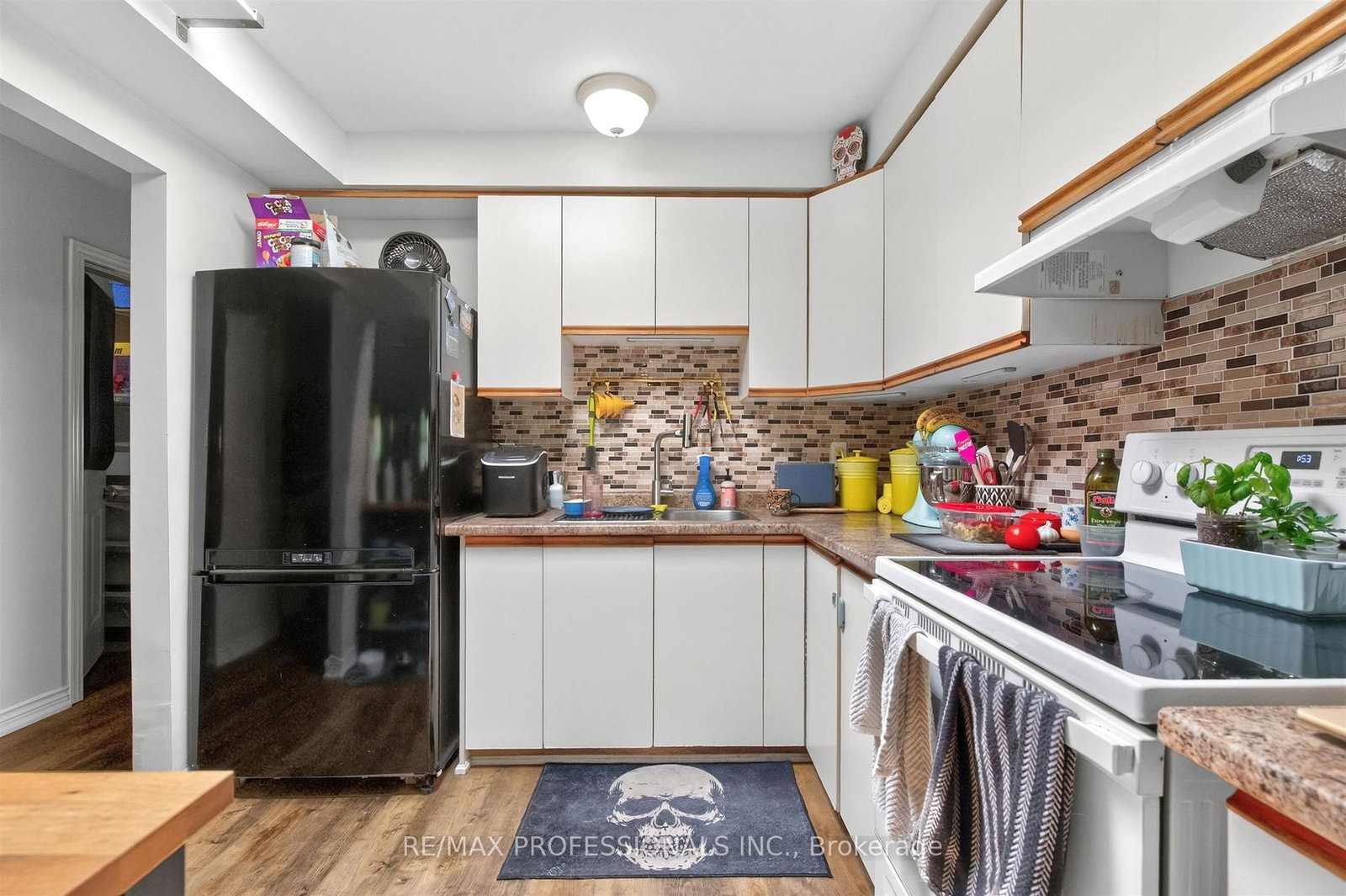 10-12 Snider Avenue • Toronto, ON photo 9