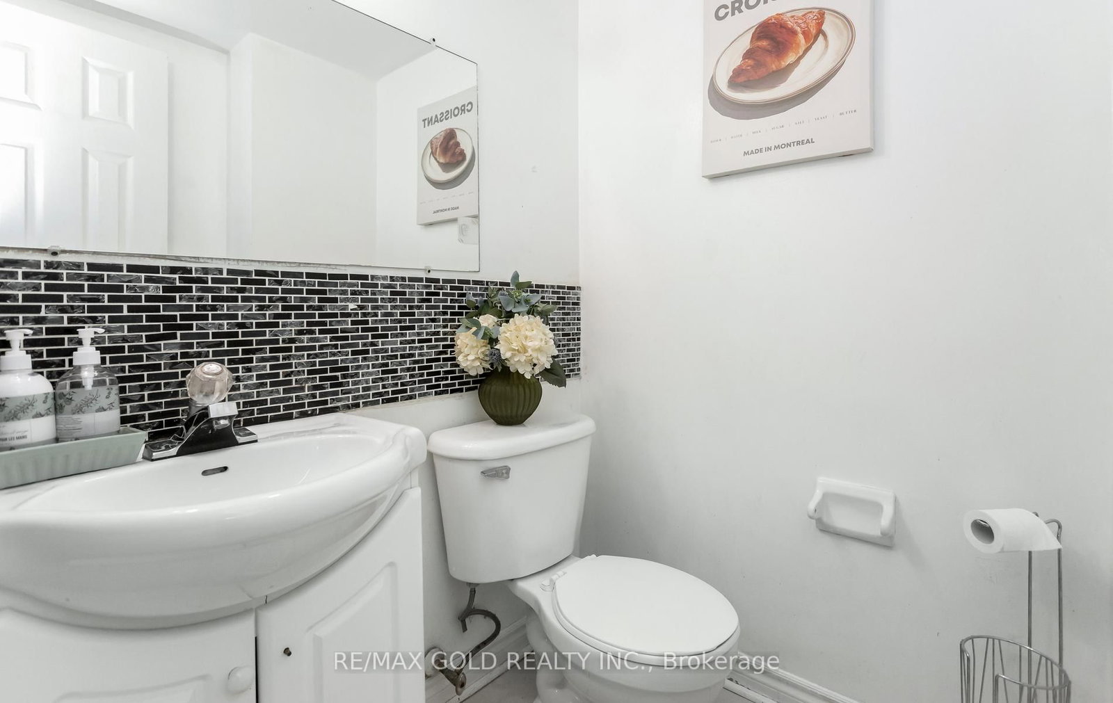 800 W Dundas Street • #37 • Mississauga, ON photo 19