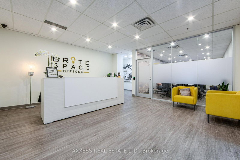 Unit 400 — 30 Eglinton Avenue W, Mississauga