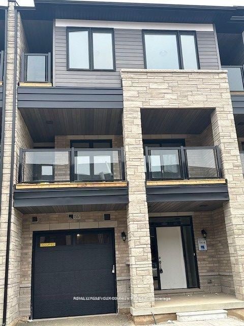 home for lease on 1557 Moonseed Place E