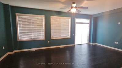 32 Meadowcreek Road — photo 5