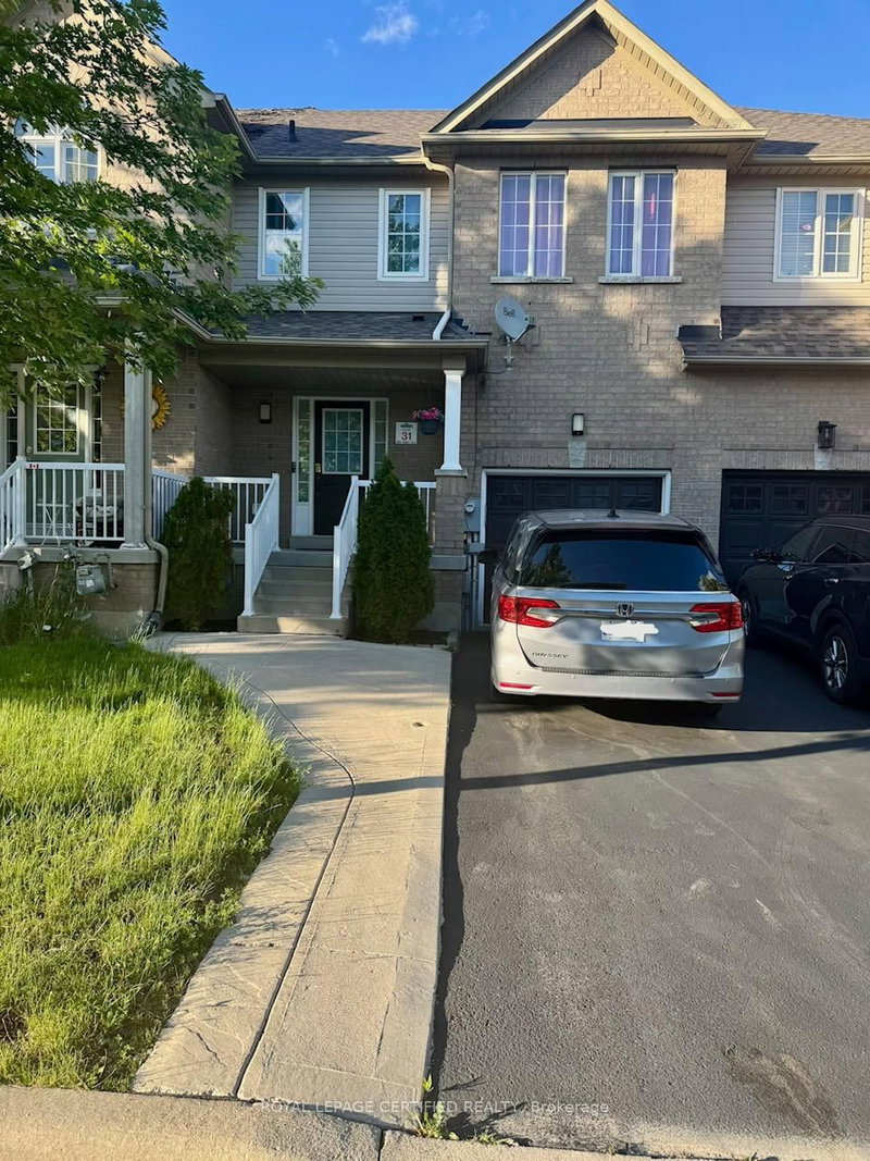 home for lease on 392 Hobbs Crescent