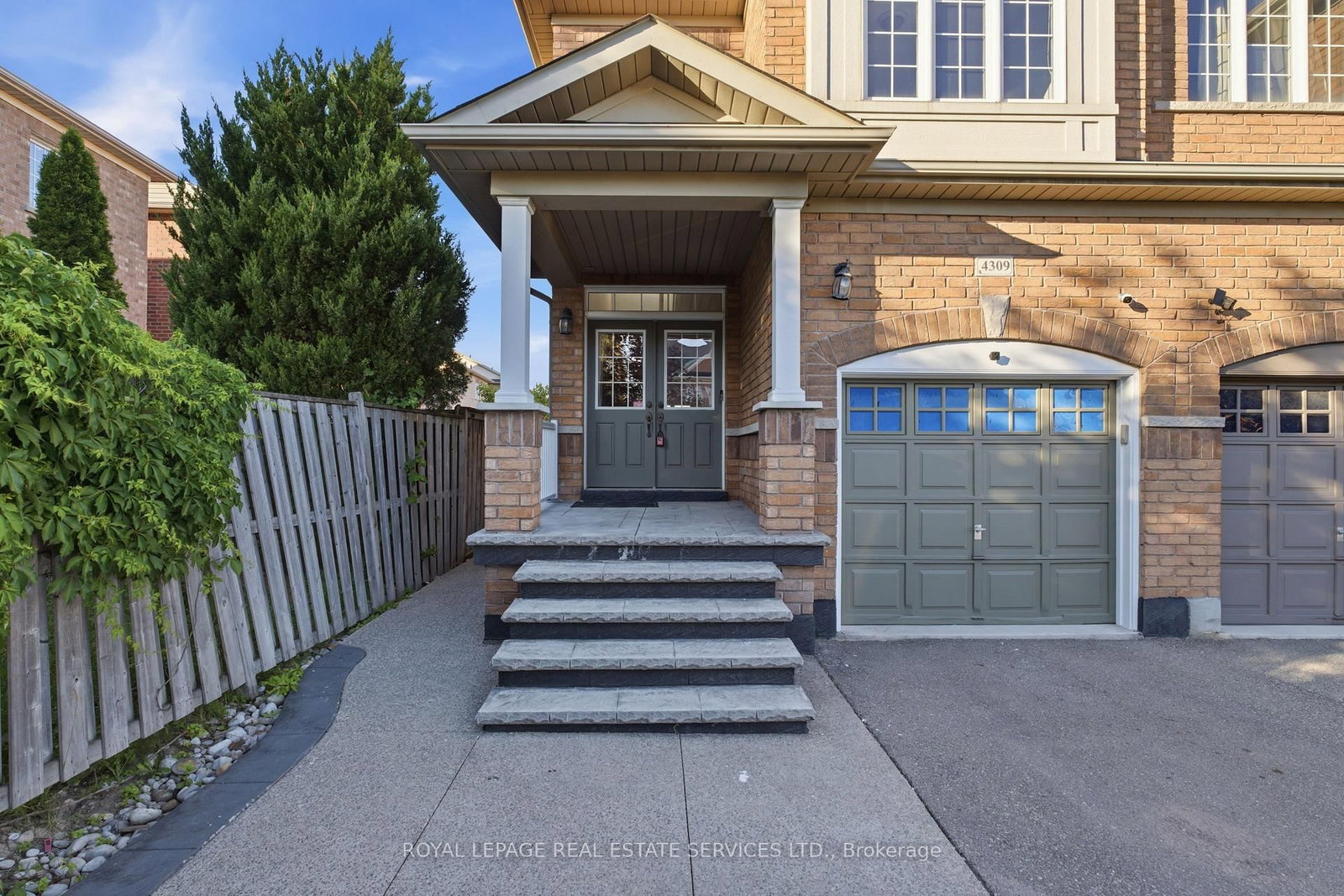 4309 Trail Blazer Way • Mississauga, ON photo 4