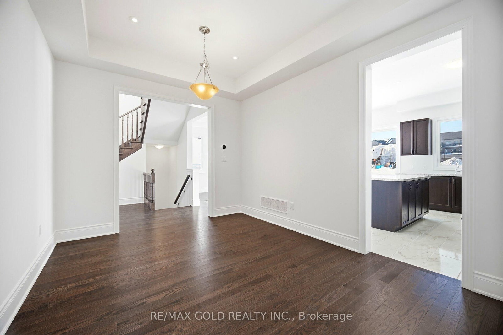 32 Addison Street • Caledon, ON photo 3