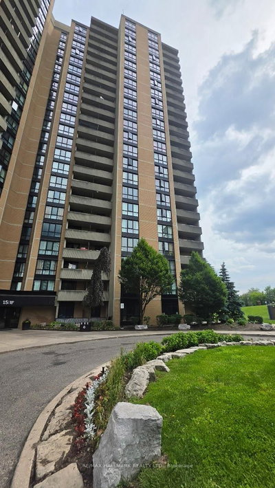 Unit 1705 — 15 Martha Eaton Way — photo 2